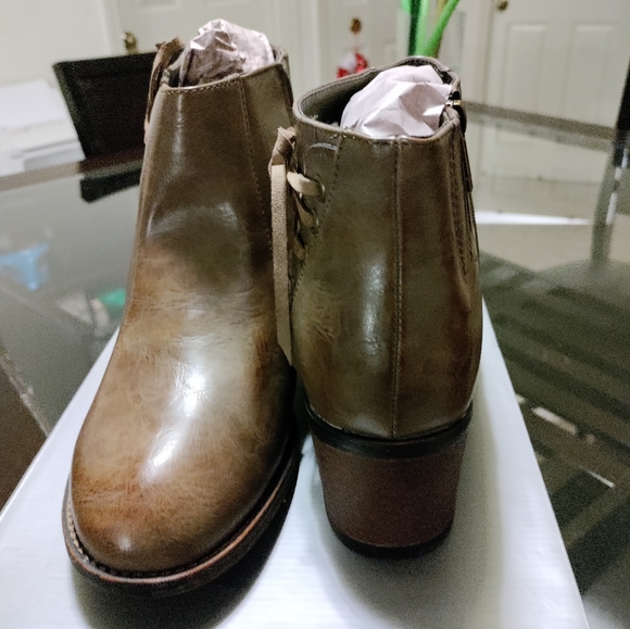 Cloudwalkers Women's Brown Ankle Boots - Picture 3 of 5